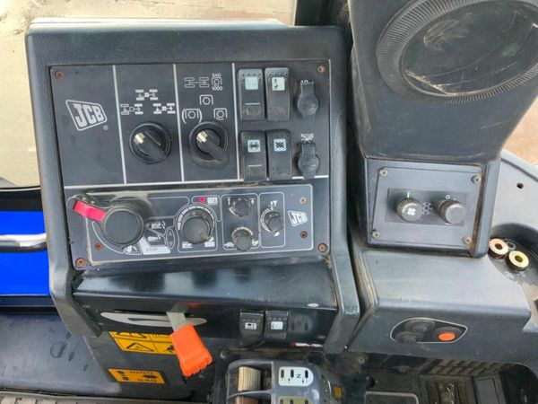 2009 JCB FASTRAC 2170 TRACTOR .....9,738 HRS 377227944