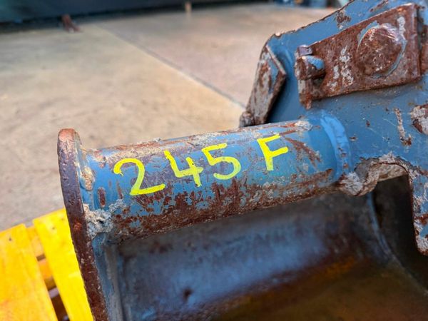 24" BUCKET ... 35MM PINS ....245F 377227923