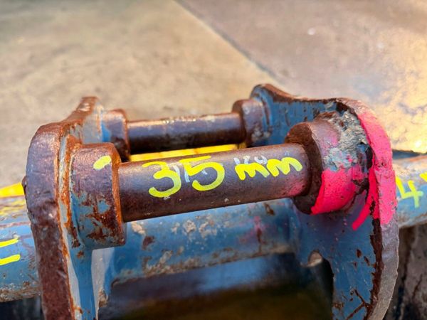 24" BUCKET ... 35MM PINS ....245F 377227924