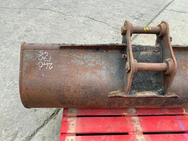 60" GRADING BUCKET......45mm PINS.....172wa. 377228026