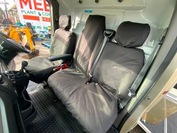 2011 RENAULT MASTER  HORSE VAN BOX 377228184