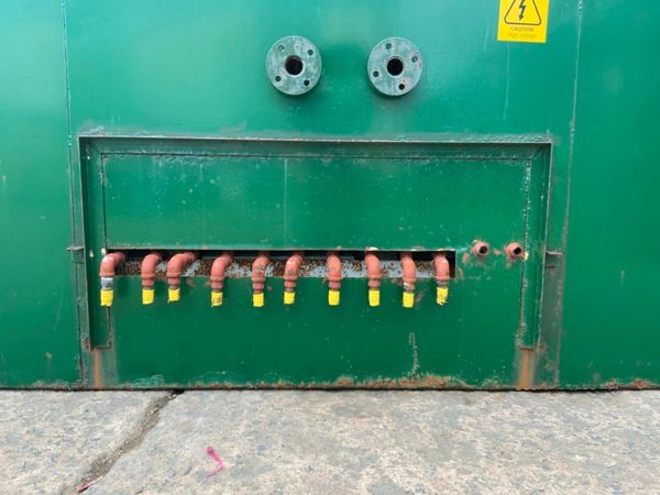 12 x 8  CHEMICAL STORAGE CONTAINER.......3675 377228294