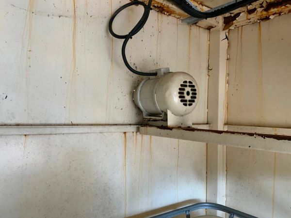 12 x 8  CHEMICAL STORAGE CONTAINER.......3675 377228304