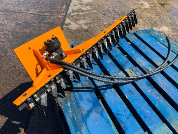 UNUSED 60" MINI DIGGER HEDGE CUTTER.......2070. 377228319