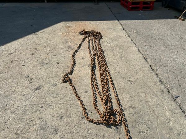 5.6 Metre ...6.7 ton ...lifting chains 4 LEG ..... 377228511