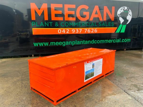 500ft GALVANISED CHAINLINK FENCING & POSTS. 377228530