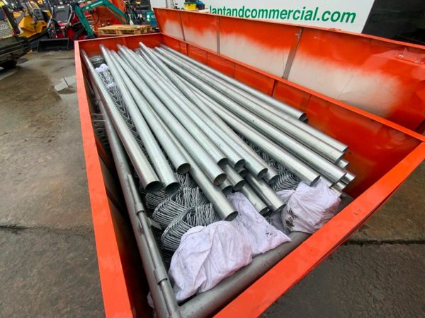 500ft GALVANISED CHAINLINK FENCING & POSTS. 377228532