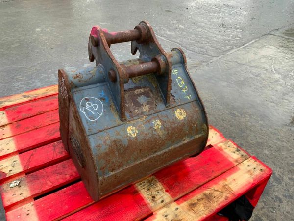 18" STRICKLAND BUCKET.....35mm PINS.........257f. 377228756