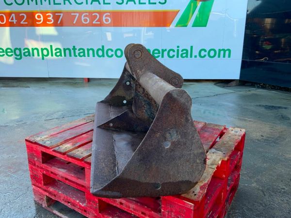 60" GRADING BUCKET.......50mm PINS......676 377228791