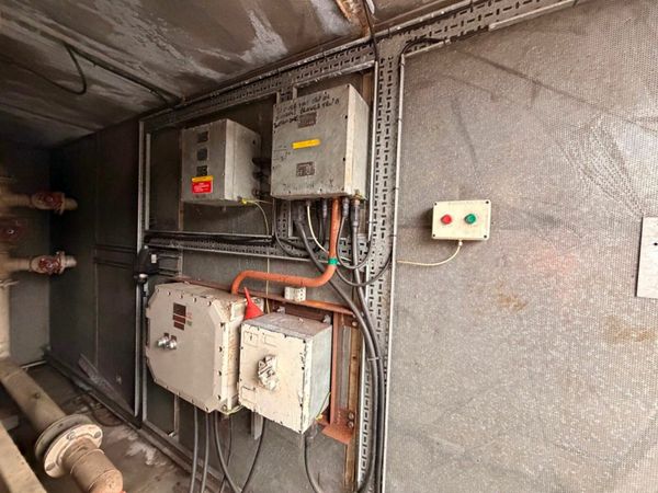 16 X 8 CONTAINER SOUND PROOF VACUUM system. 377228733