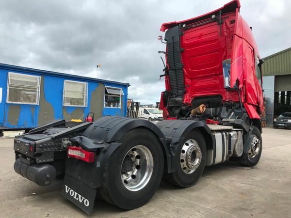 Volvo FH VERSION 4 GLOBETROTTER XL..PARTS. SPARES 377228852