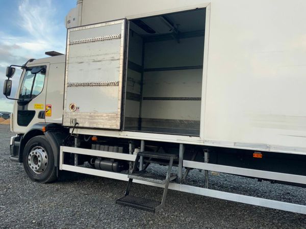 Volvo FL THERMO KING FRIDGE BODY. TAIL LIFT. 377229241