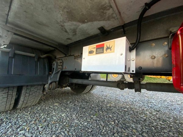 Volvo FL THERMO KING FRIDGE BODY. TAIL LIFT. 377229244