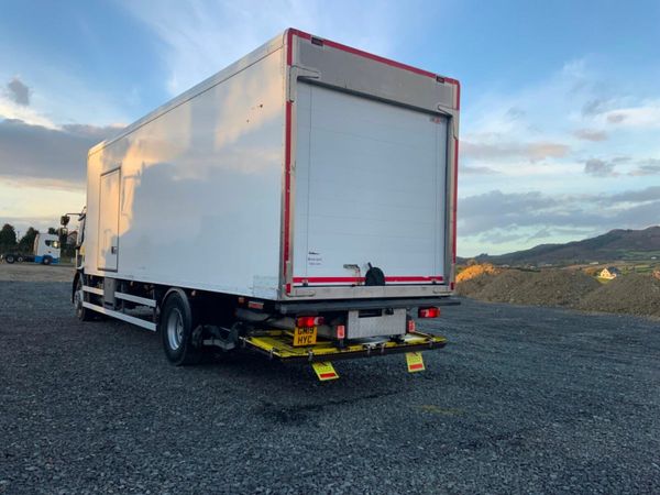 Volvo FL THERMO KING FRIDGE BODY. TAIL LIFT. 377229239