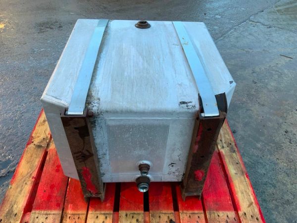 Scania P-Series 200lts ALUMINIUM HYDRAULIC OIL TIP 377229362