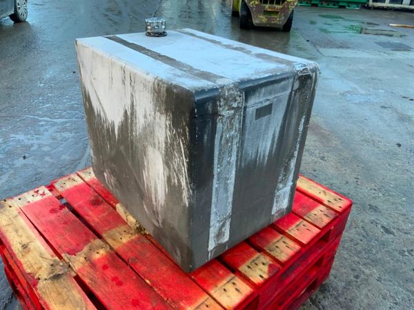 Scania P-Series HYDRAULIC OIL TIPPER TANK 377229380