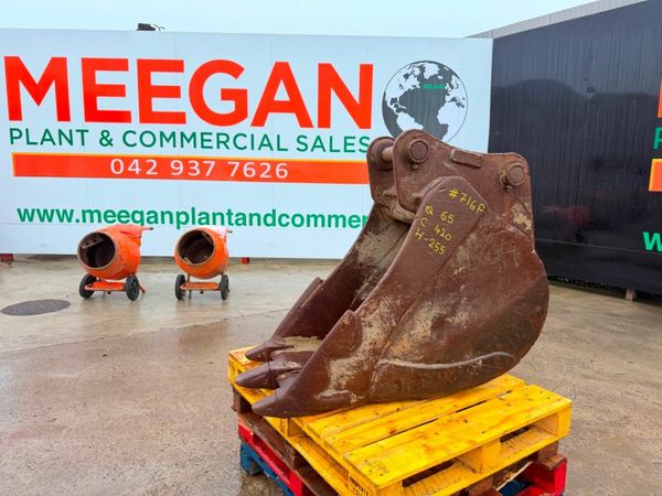 24" DIGGING BUCKET 13 TON ....65MM......716P 377229611