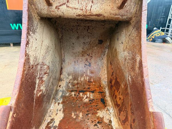 24" DIGGING BUCKET 13 TON ....65MM......716P 377229619