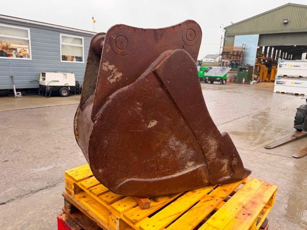 24" DIGGING BUCKET 13 TON ....65MM......716P 377229623