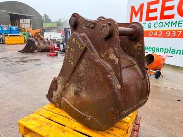 24" DIGGING BUCKET 13 TON ....65MM......716P 377229628