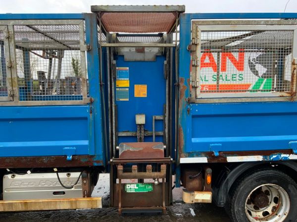 MITSUBISHI CANTER BIN COLLECTOR.........PARTS. 377229861