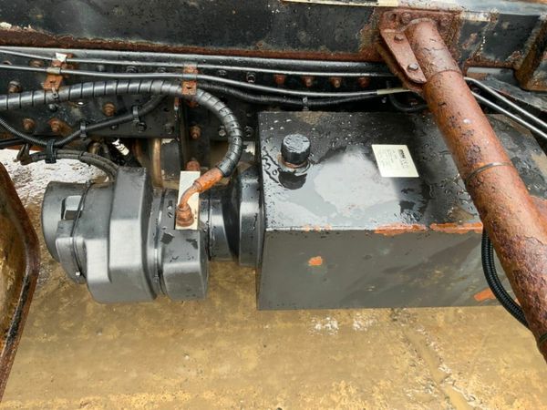 MITSUBISHI CANTER BIN COLLECTOR.........PARTS. 377229872