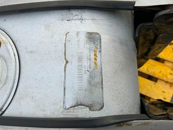 Volvo FM 200lts PADOAN HYDRAULIC TANK & CRADLE. 377230141