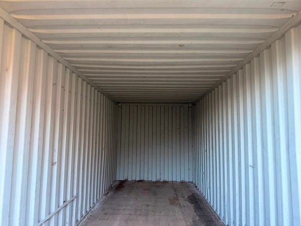 20 x 8 SHIPPING CONTAINER STORAGE....852P 377230164