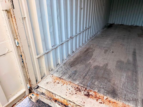 20 x 8 SHIPPING CONTAINER STORAGE....852P 377230165