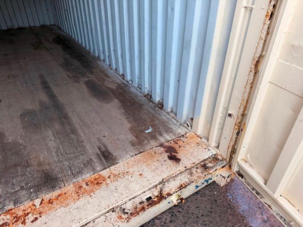 20 x 8 SHIPPING CONTAINER STORAGE....852P 377230166