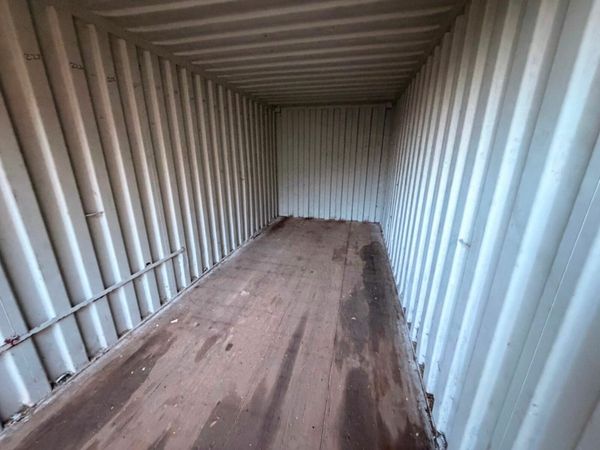 20 x 8 SHIPPING CONTAINER STORAGE....852P 377230172