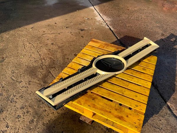 Mercedes-Benz Actros MP4 REPLACEMENT PARTS.GENIUNE 377230181