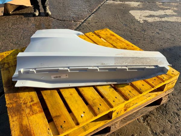 Mercedes-Benz Actros MP4 REPLACEMENT PARTS.GENIUNE 377230189