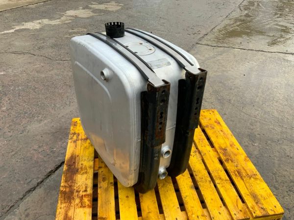 Volvo FM 200lts PADOAN HYDRAULIC TANK & CRADLE. 377230136
