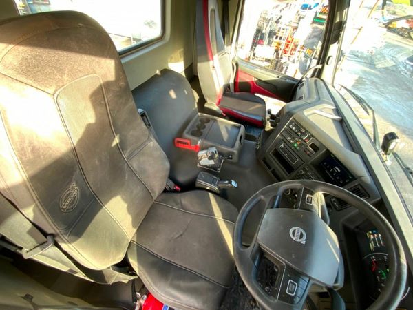 Volvo FM VERSION 4 FMX...STEEL TIPPING....EASY SHE 377230386