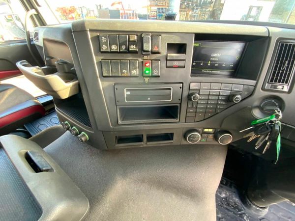 Volvo FM VERSION 4 FMX...STEEL TIPPING....EASY SHE 377230387