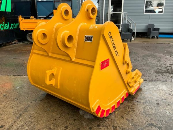 UNUSED 48" DIGGING BUCKET......80mm pins.....1973. 377230310