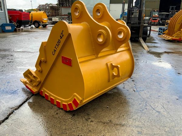 UNUSED 48" DIGGING BUCKET......80mm pins.....1973. 377230313