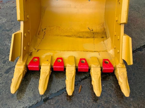 UNUSED 48" DIGGING BUCKET......80mm pins.....1973. 377230319