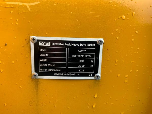 UNUSED 48" DIGGING BUCKET......80mm pins.....1973. 377230322