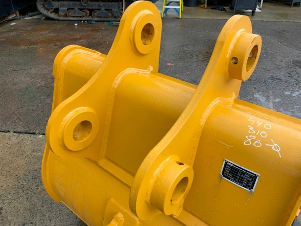 UNUSED 48" DIGGING BUCKET......80mm pins.....1973. 377230326