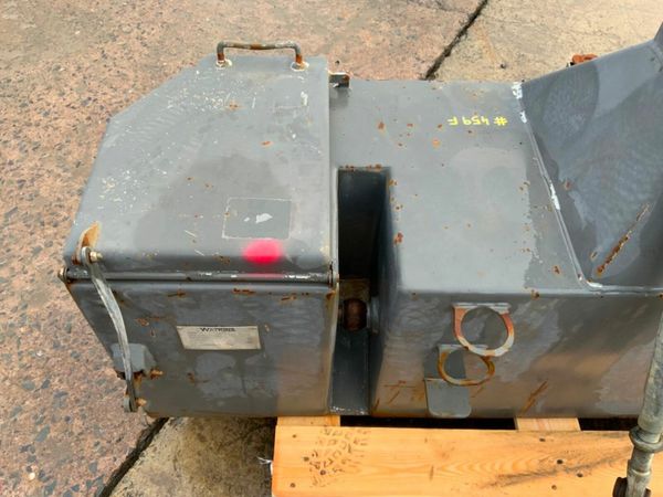 WATKINS 1000kg WEIGHT BLOCK / TOOL BOX...459F 377230420