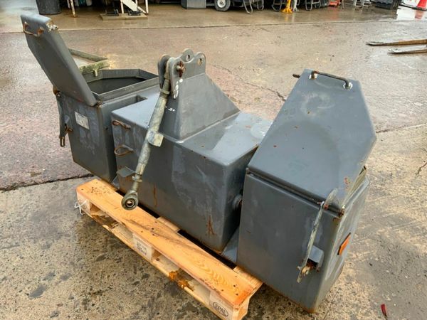 WATKINS 1000kg WEIGHT BLOCK / TOOL BOX...459F 377230435