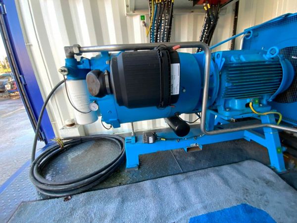260 CFM  CONTAINERISED AIR COMPRESSOR....5227. 377230548