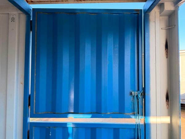 20 x 8 shipping container with.... FULL SIDE OPENI 377230858