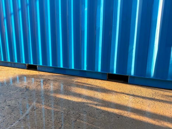 20 x 8 shipping container with.... FULL SIDE OPENI 377230865