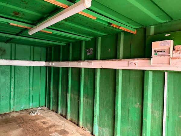 20 X 9 SITE SHIPPING CONTAINER STORAGE...1057 377231149