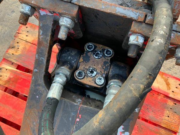 RAMMER HAMMER...BREAKER....50mm PINS........208f 377231173