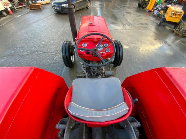 MASSEY FERGUSON 135 TRACTOR.......321. 377231108