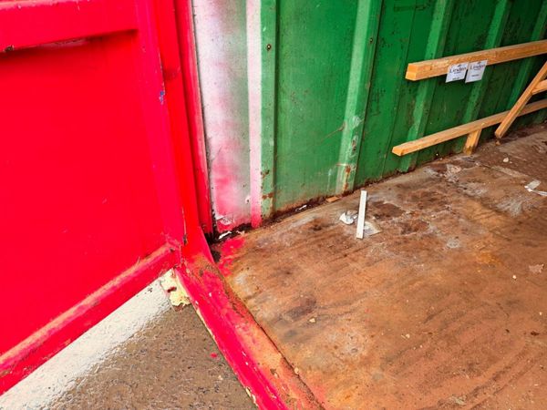 20 X 9 SITE SHIPPING CONTAINER STORAGE...1057 377231135